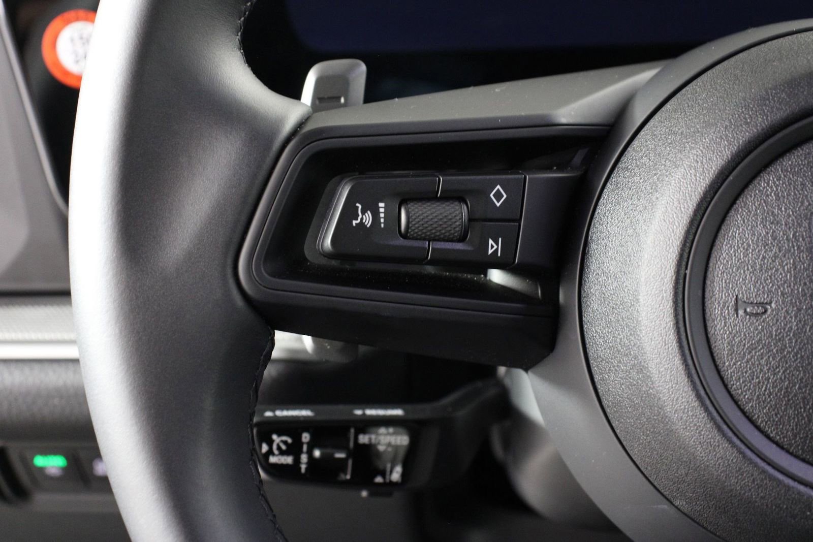 Certified 2025 Porsche Cayenne image 14