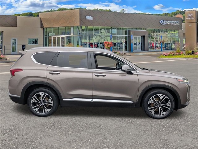 Used 2019 Hyundai Santa Fe AWD image 2