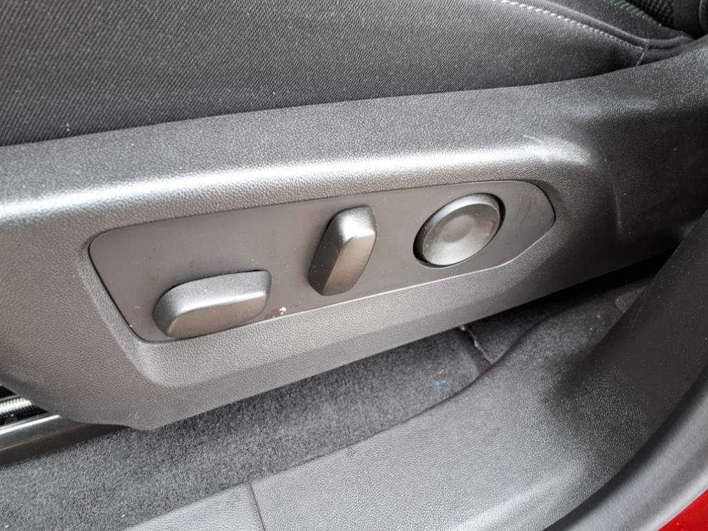 Used 2024 GMC Canyon Elevation w/ Convenience Package image 33