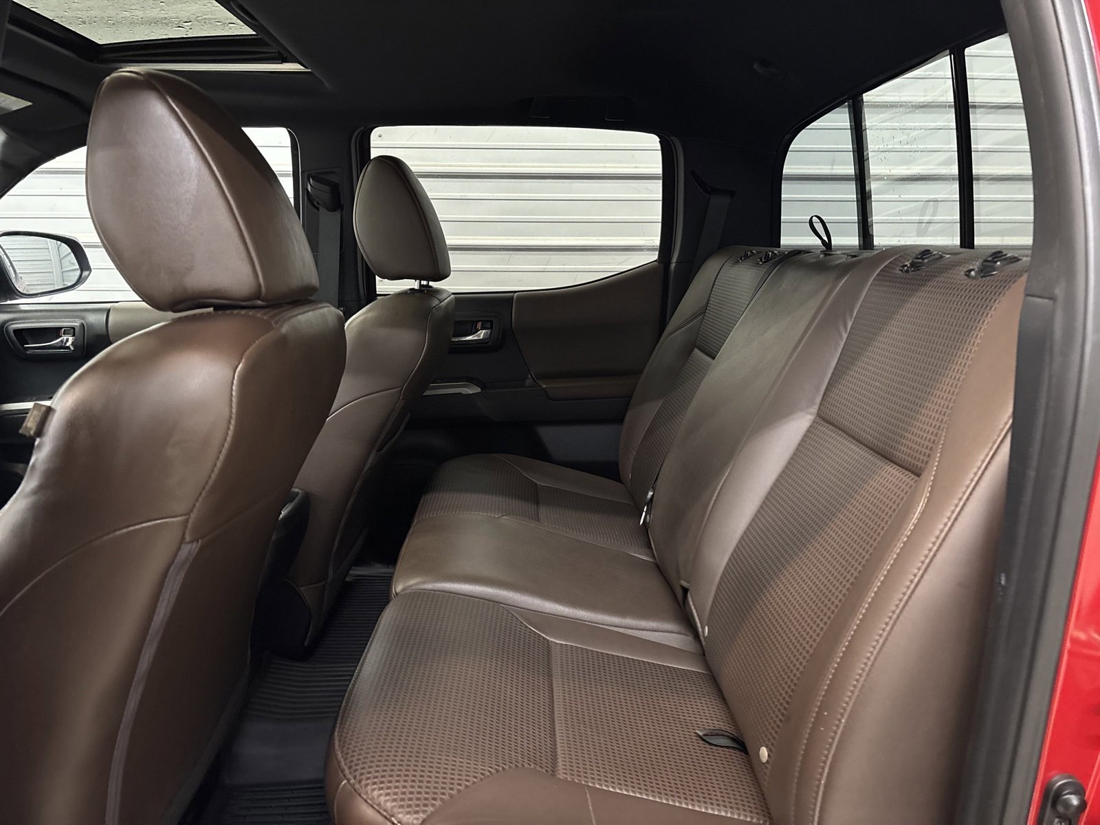 Used 2017 Toyota Tacoma Limited image 25