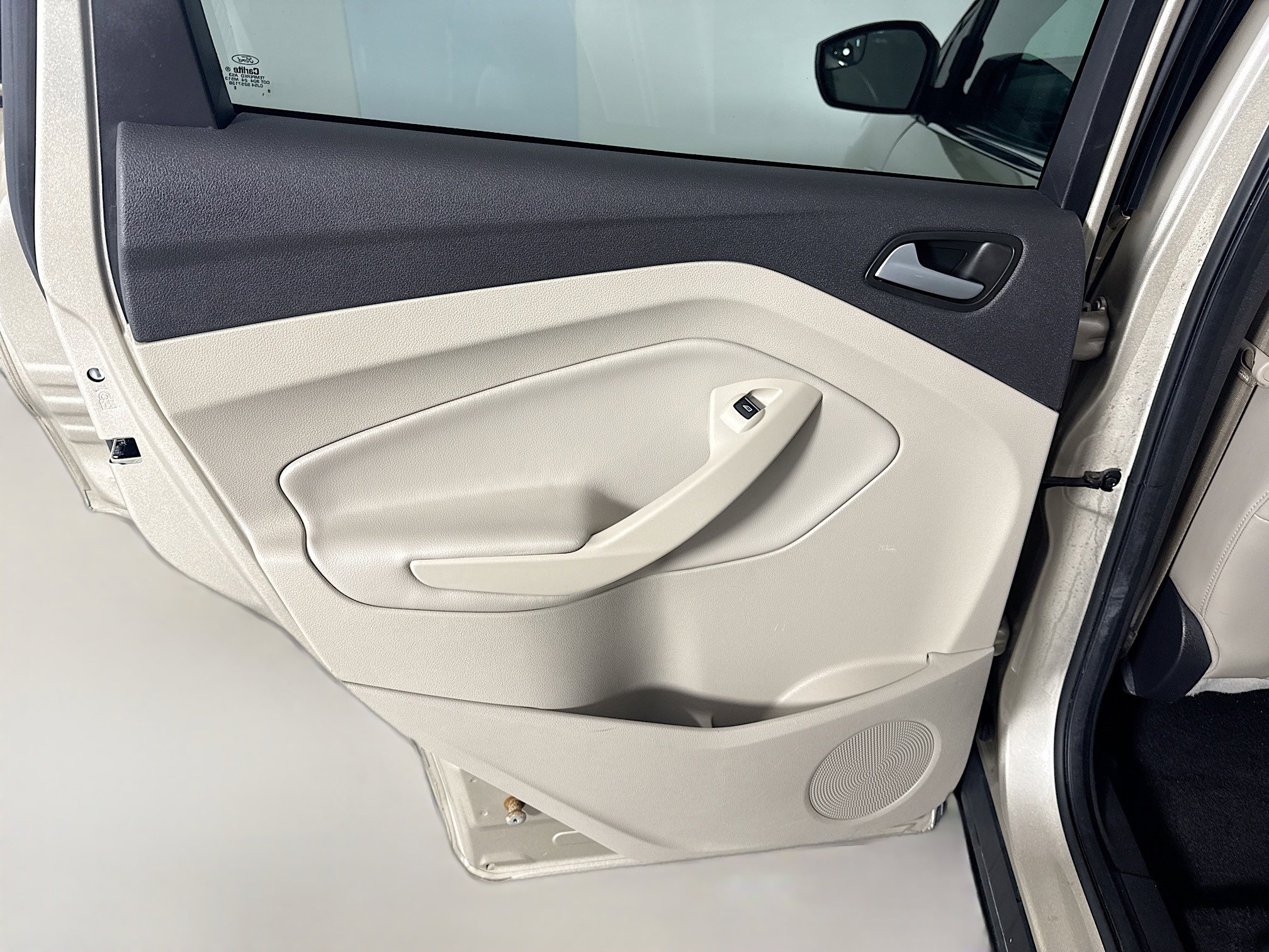 Used 2018 Ford Escape SEL image 25