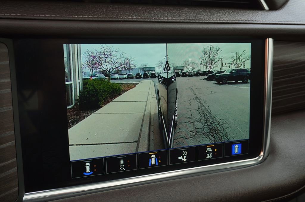 Used 2023 GMC Yukon Denali image 29