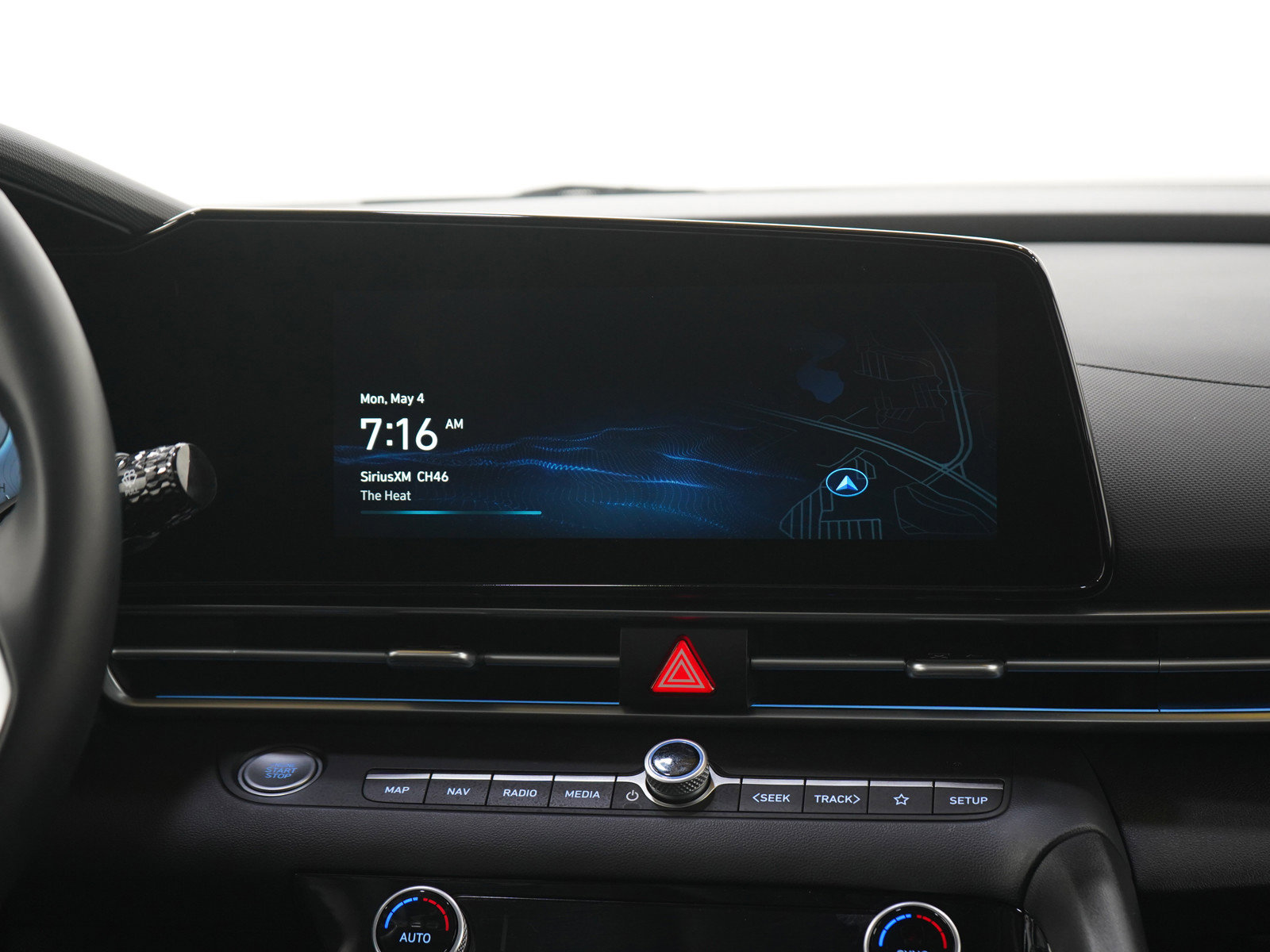Used 2025 Hyundai Elantra SEL FWD image 15