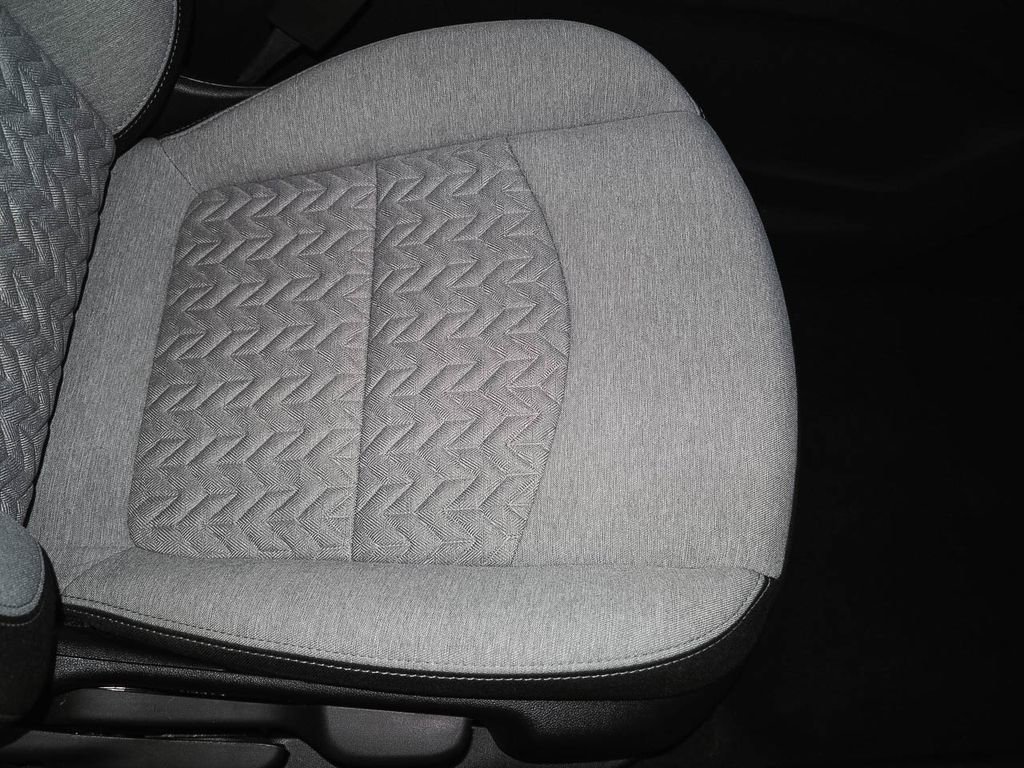 Certified 2022 Chevrolet Equinox LS w/ LS Convenience Package image 18