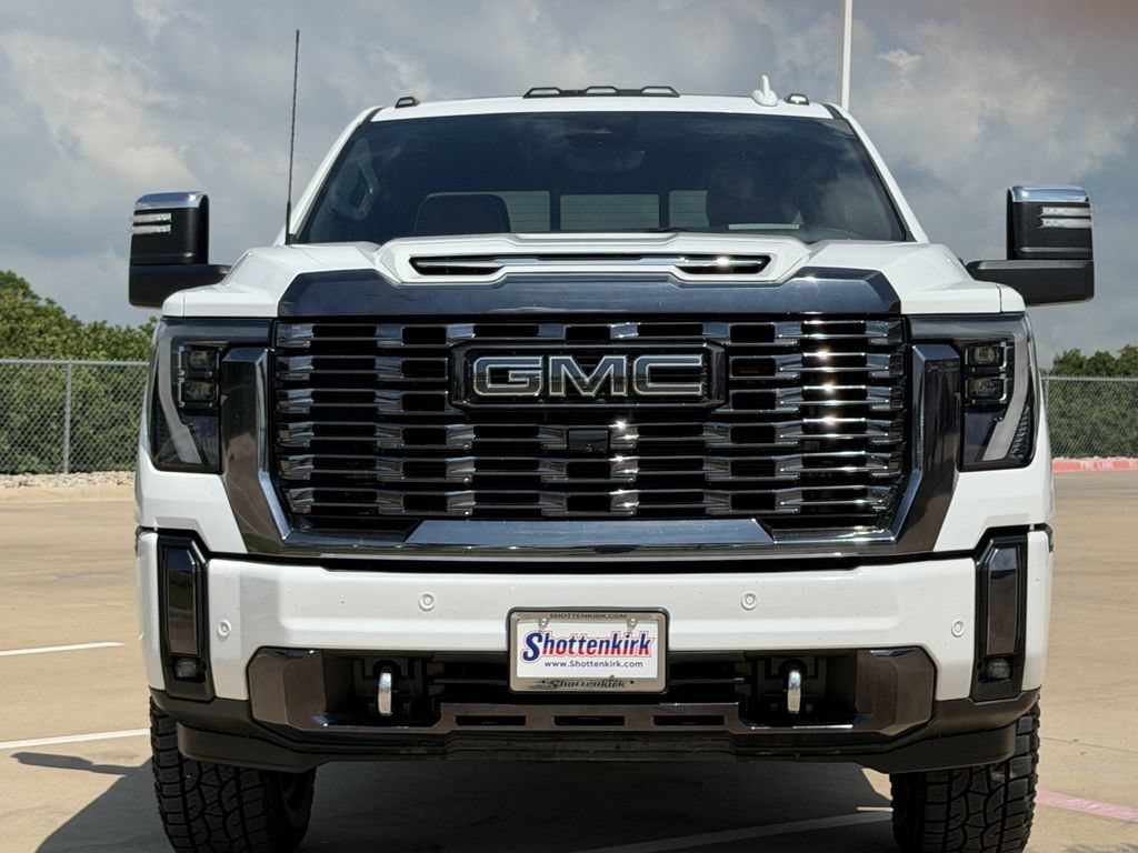 Used 2024 GMC Sierra 2500 Denali Ultimate AWD/4WD image 7