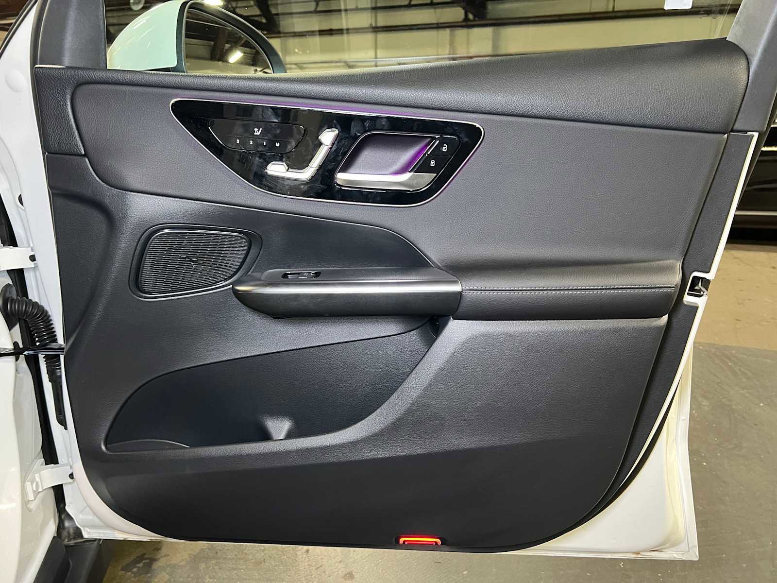 Certified 2025 Mercedes-Benz GLC 300 4MATIC image 10