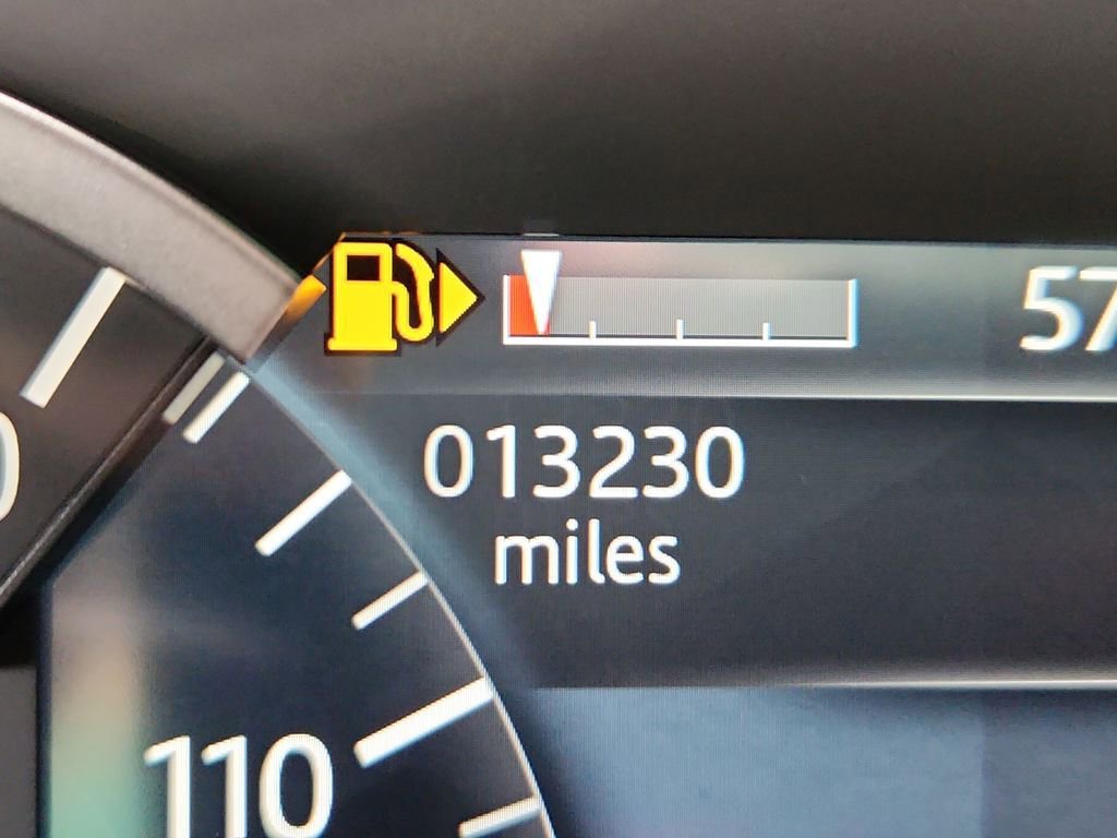 Used 2023 Land Rover Range Rover Evoque R-Dynamic SE image 21