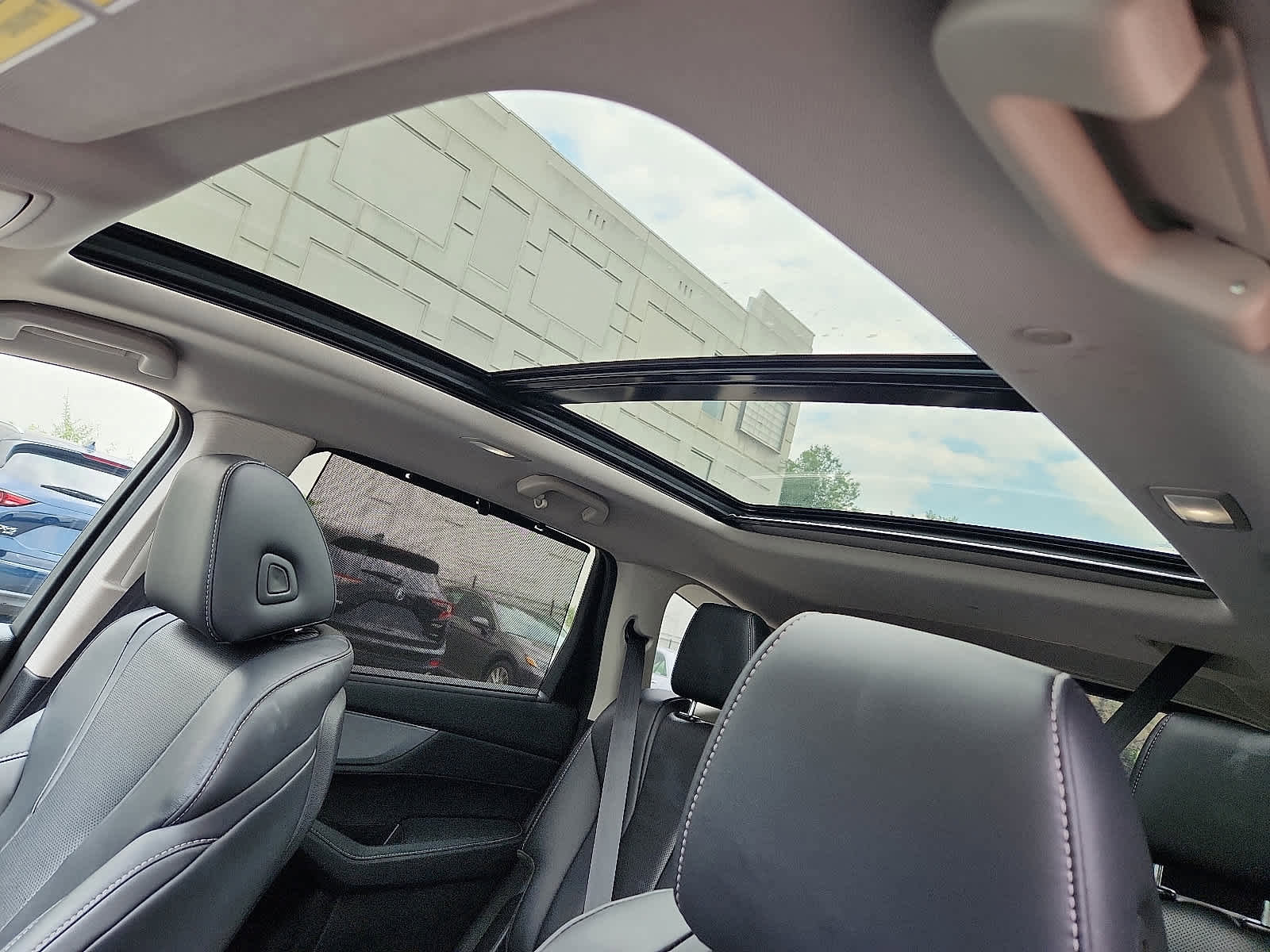 Certified 2023 Acura MDX SH-AWD w/ Technology Package image 16