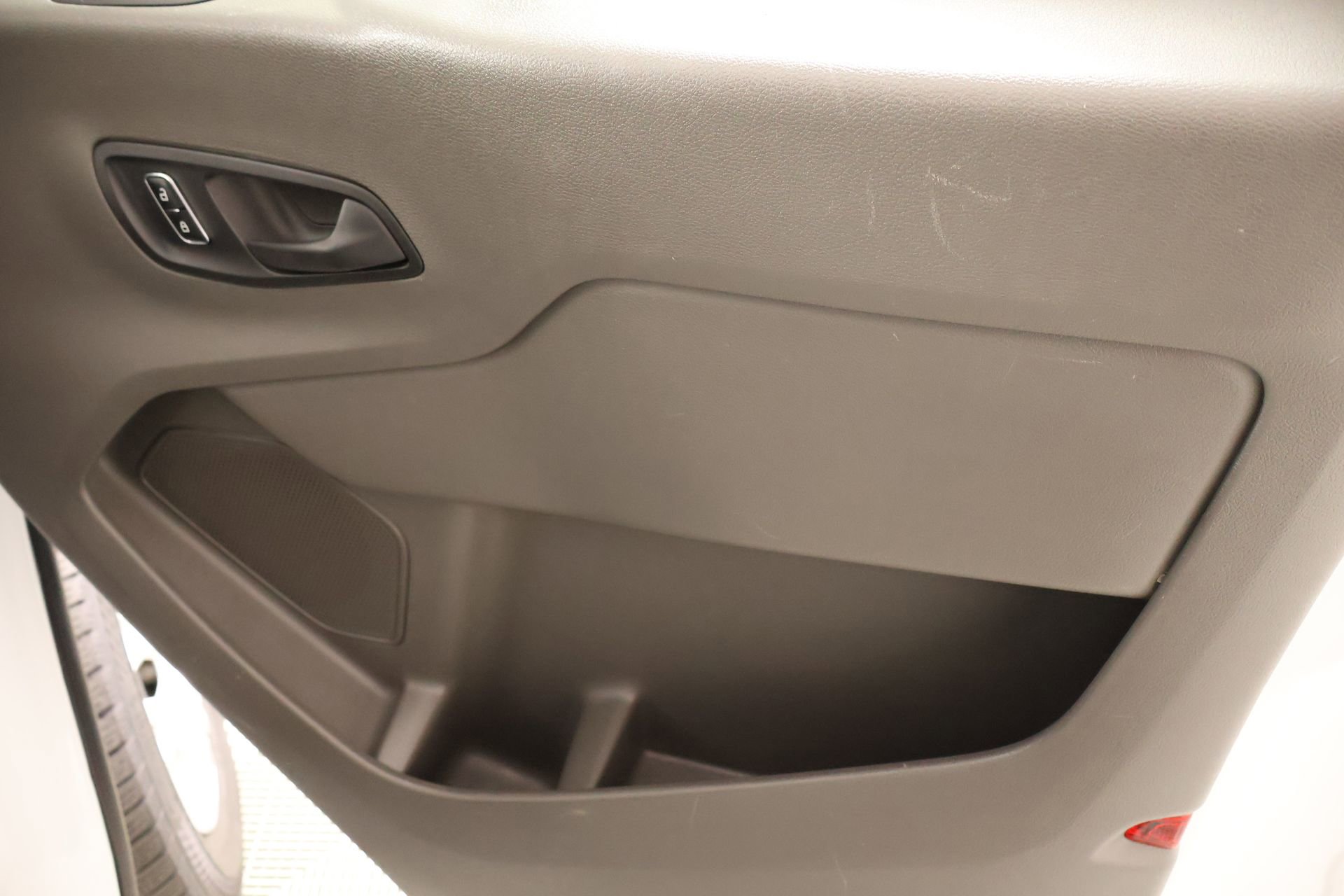 Used 2024 Ford Transit 350 XLT image 16