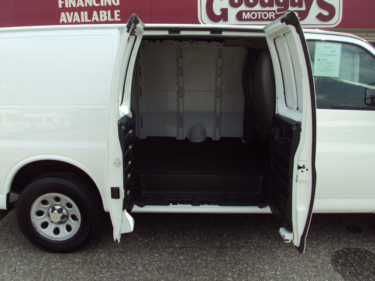 Used 2012 Chevrolet Express 1500 AWD w/ Power Package image 10