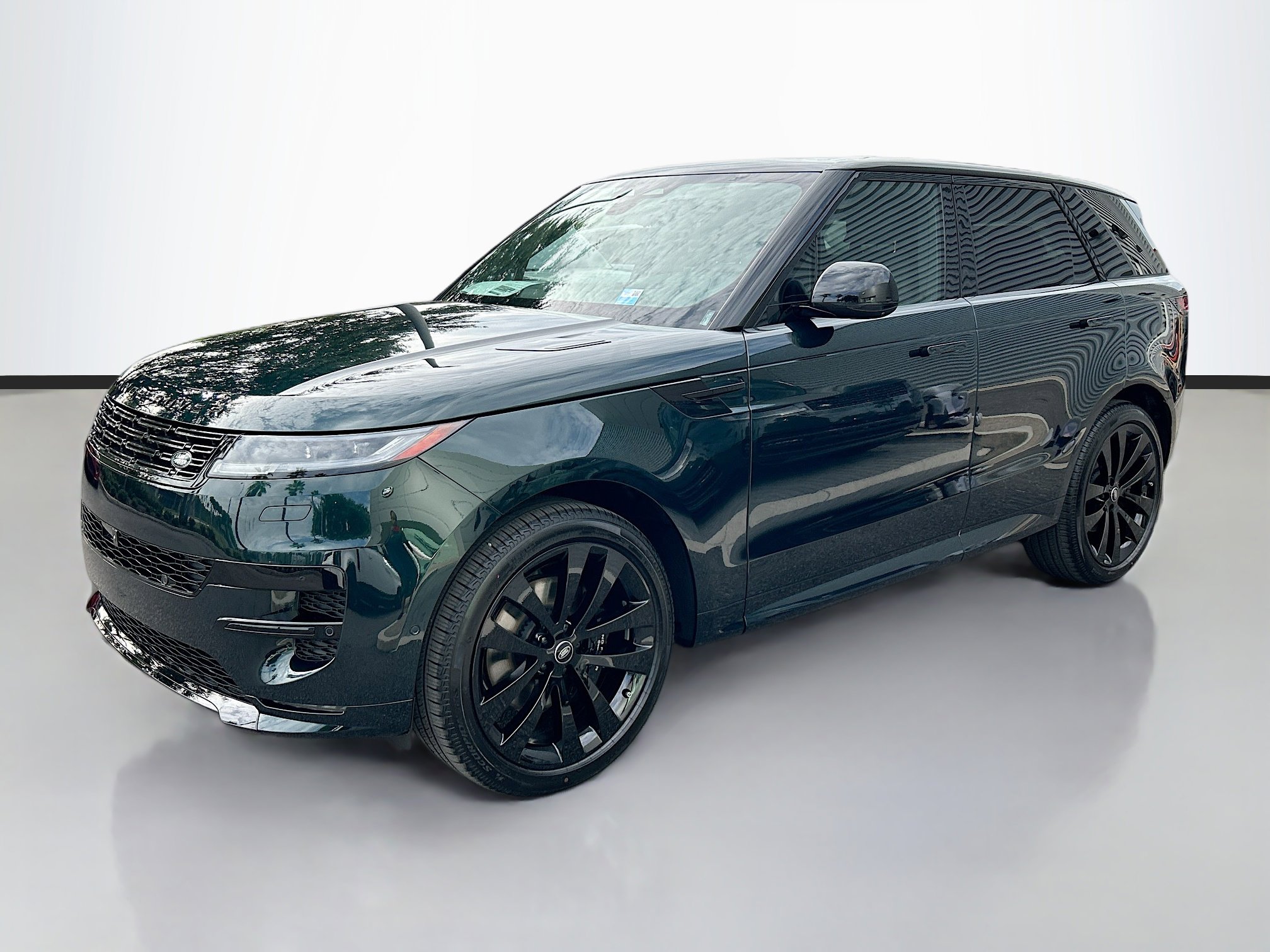 New 2025 Land Rover Range Rover Sport Dynamic SE