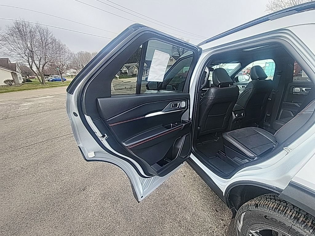 New 2026 Ford Explorer ST image 20