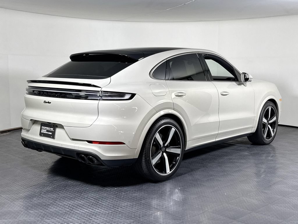 Certified 2025 Porsche Cayenne Turbo AWD/4WD image 7