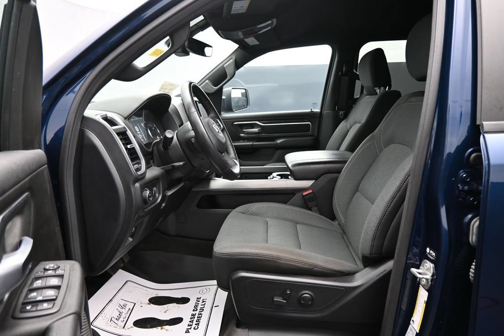 Used 2024 RAM 1500 Big Horn AWD/4WD image 9
