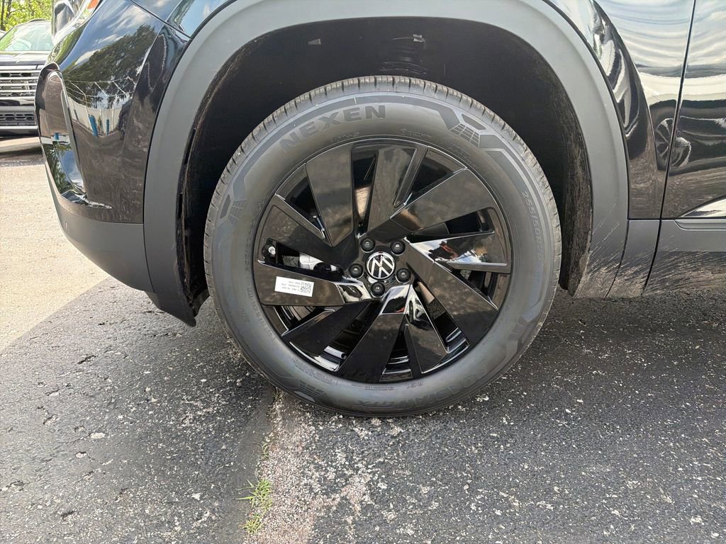 New 2026 Volkswagen Atlas Cross Sport SE AWD/4WD image 30