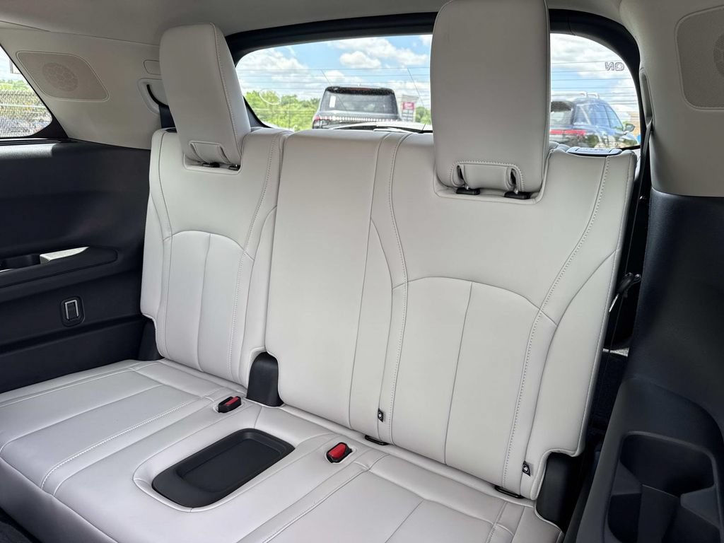 New 2027 INFINITI QX60 Luxe w/ Cargo Package AWD/4WD image 19