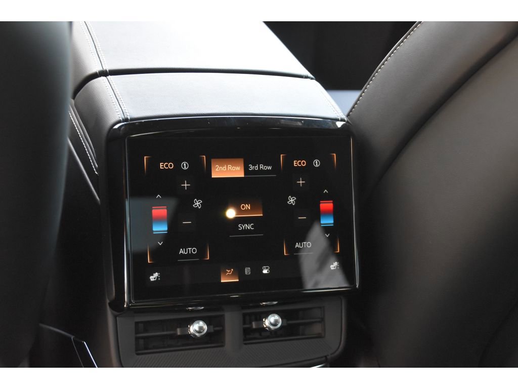 New 2026 Cadillac Vistiq Sport w/ LPO, Floor Liner Package image 17