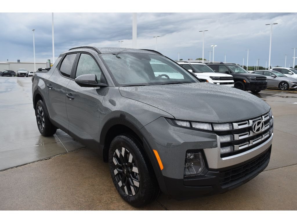 New 2026 Hyundai Santa Cruz SEL FWD image 2