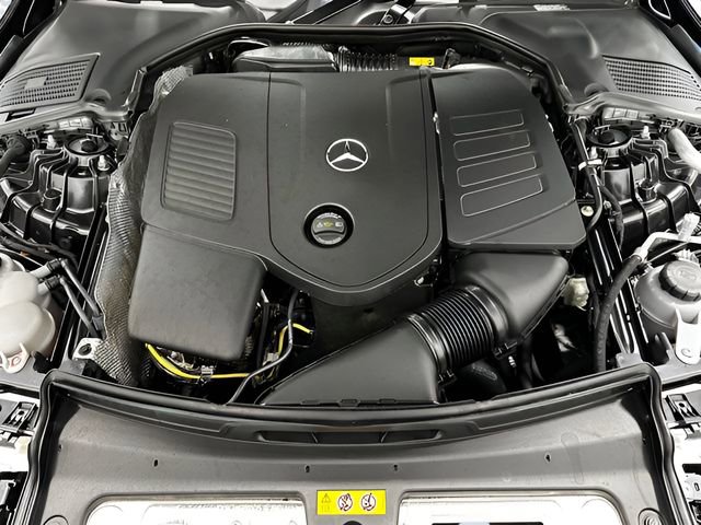 Used 2025 Mercedes-Benz C 300 4MATIC Sedan image 19