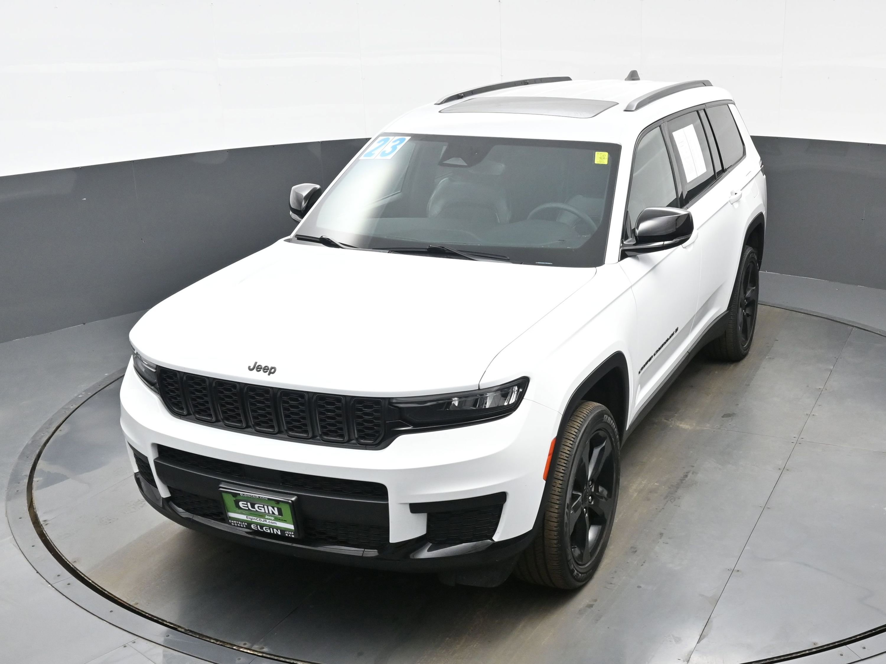 Used 2023 Jeep Grand Cherokee L Laredo image 34