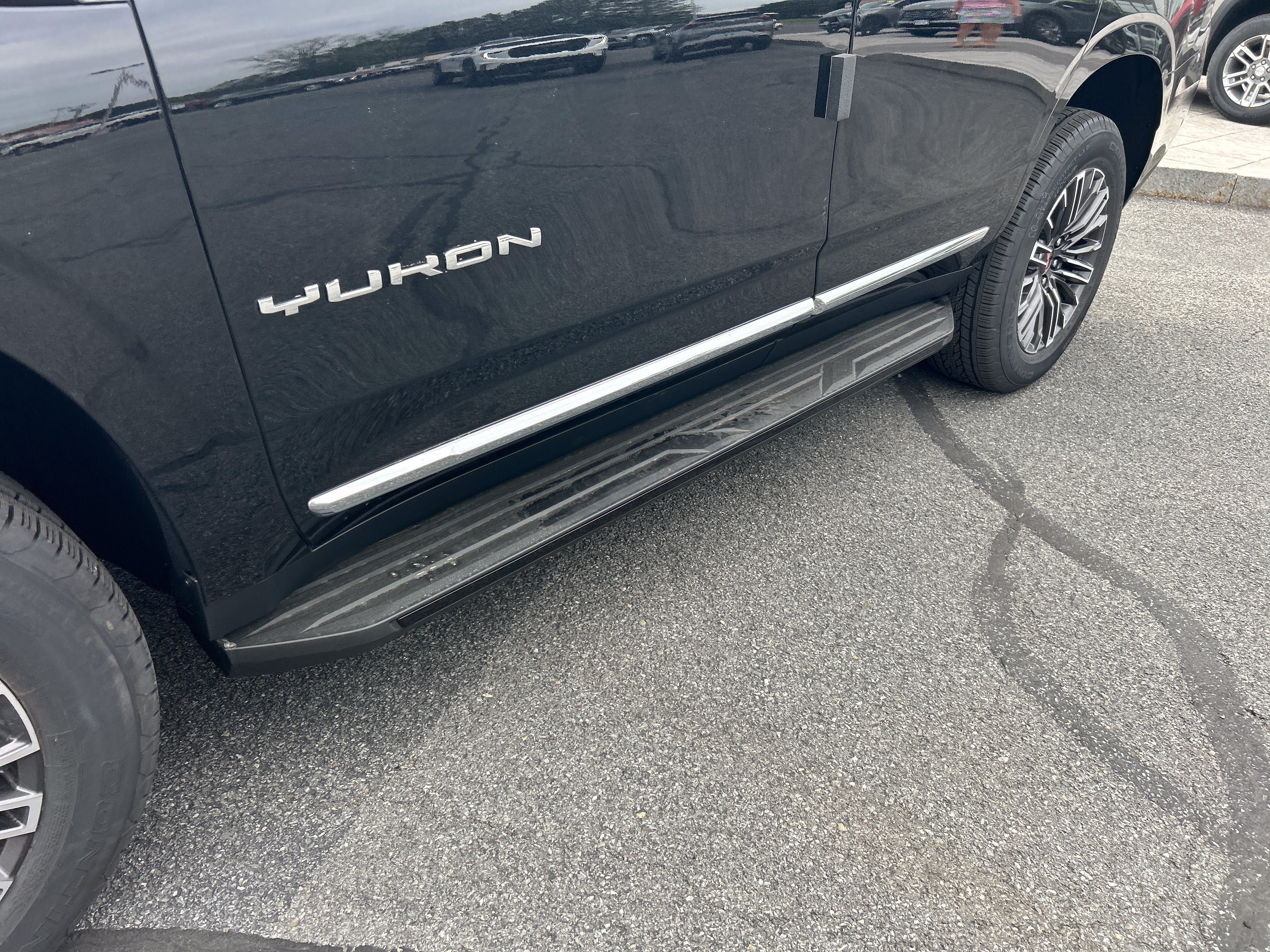 New 2026 GMC Yukon Elevation AWD/4WD image 6