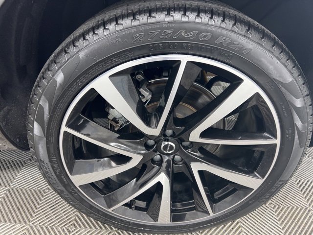 Used 2024 Volvo XC90 B6 Plus image 11