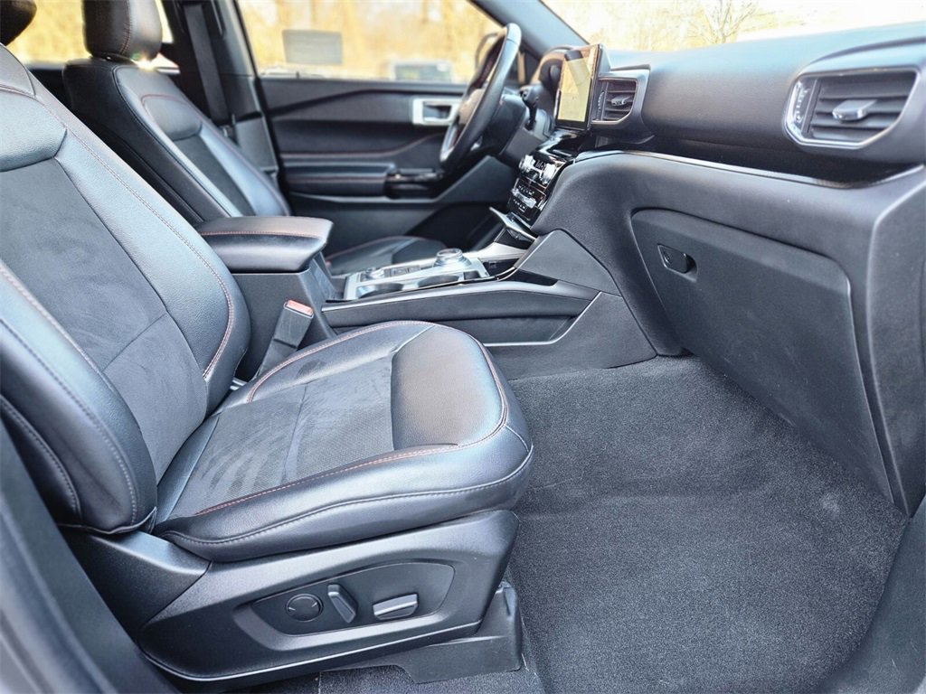 Used 2023 Ford Explorer ST-Line image 7