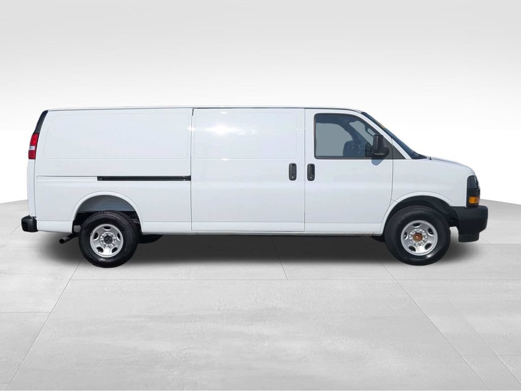 Used 2025 Chevrolet Express 2500 Extended w/ Driver Convenience Package RWD image 3