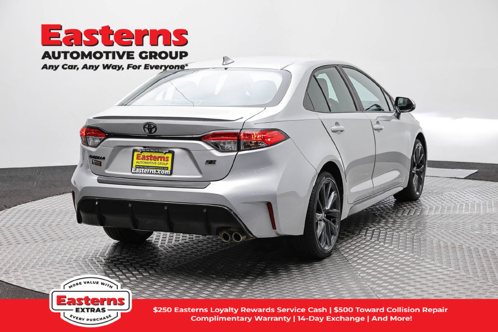 Used 2024 Toyota Corolla SE FWD image 6