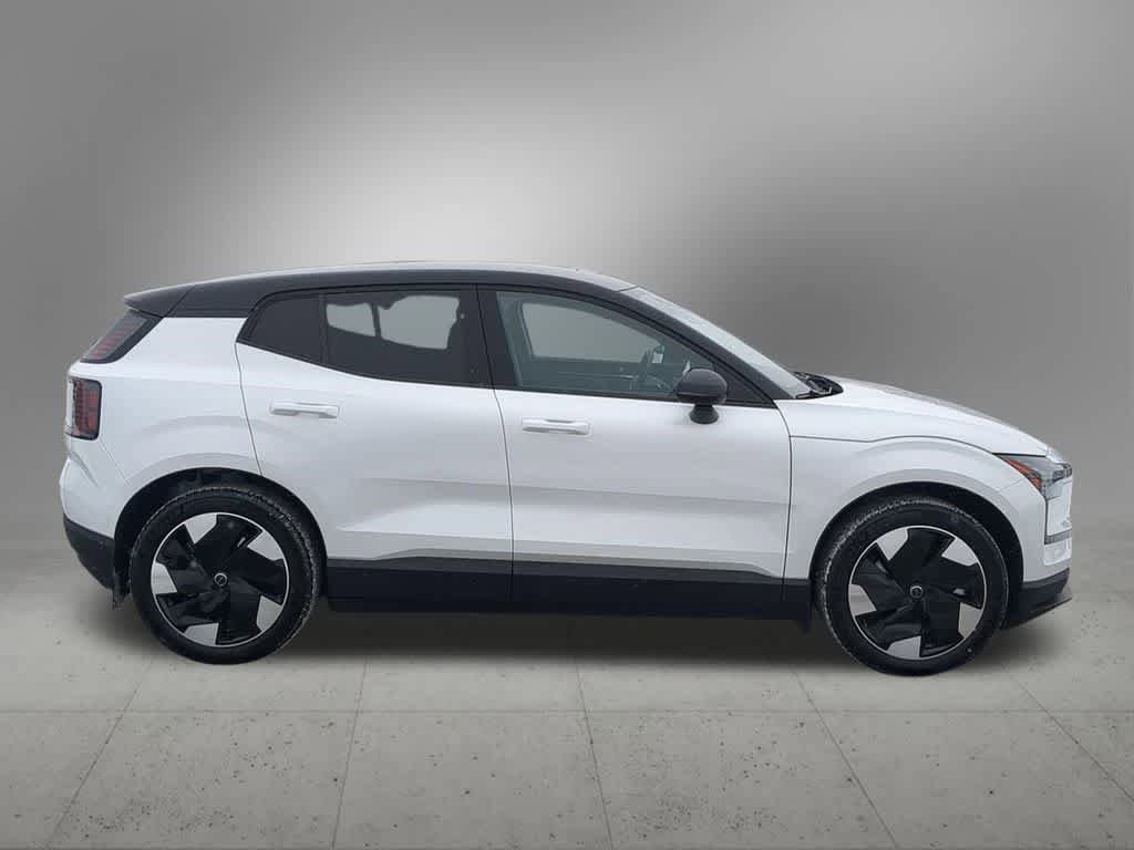 Certified 2025 Volvo EX30 Plus w/ Protection Package Premier image 7