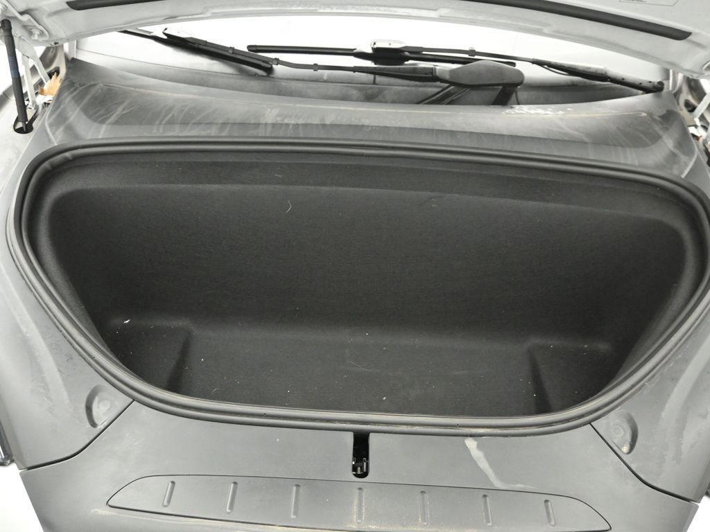Used 2022 Tesla Model X image 27
