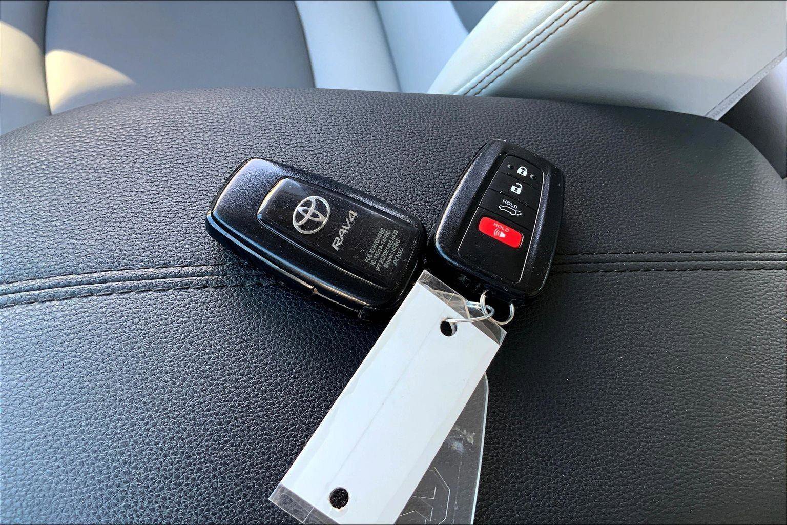 Used 2020 Toyota RAV4 Limited w/ All Weather Liner Package AWD/4WD image 12