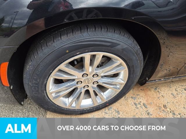 Used 2021 Chrysler 300 Touring L RWD image 2