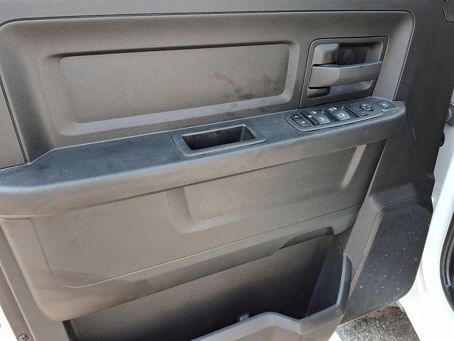 Used 2024 RAM 3500 Tradesman w/ Chrome Appearance Group AWD/4WD image 12