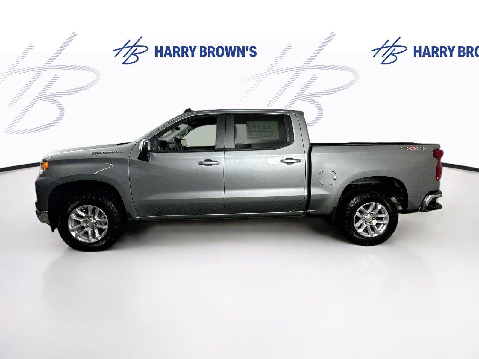 Used 2025 Chevrolet Silverado 1500 LT AWD/4WD image 27