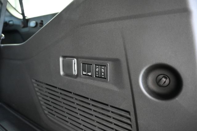 New 2026 GMC Yukon XL AT4 w/ AT4 Premium Plus Package image 33