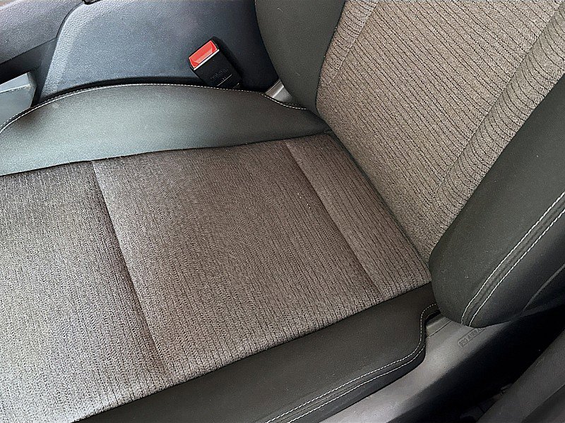 Used 2023 Nissan Rogue SV image 19