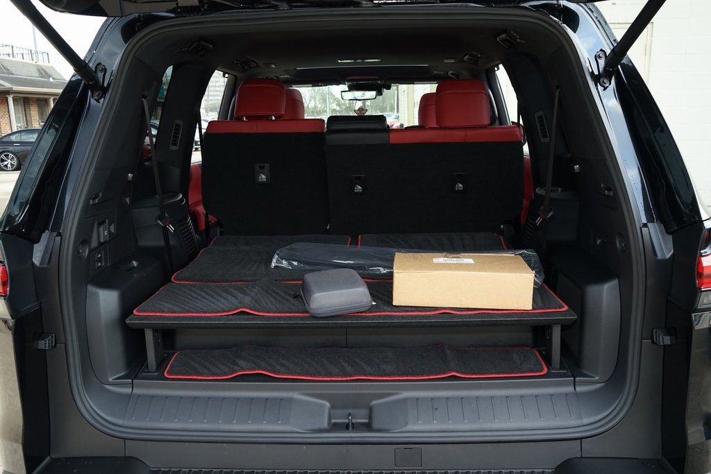 Used 2026 Lexus LX 700h F Sport w/ Accessory Package (Z1) image 28