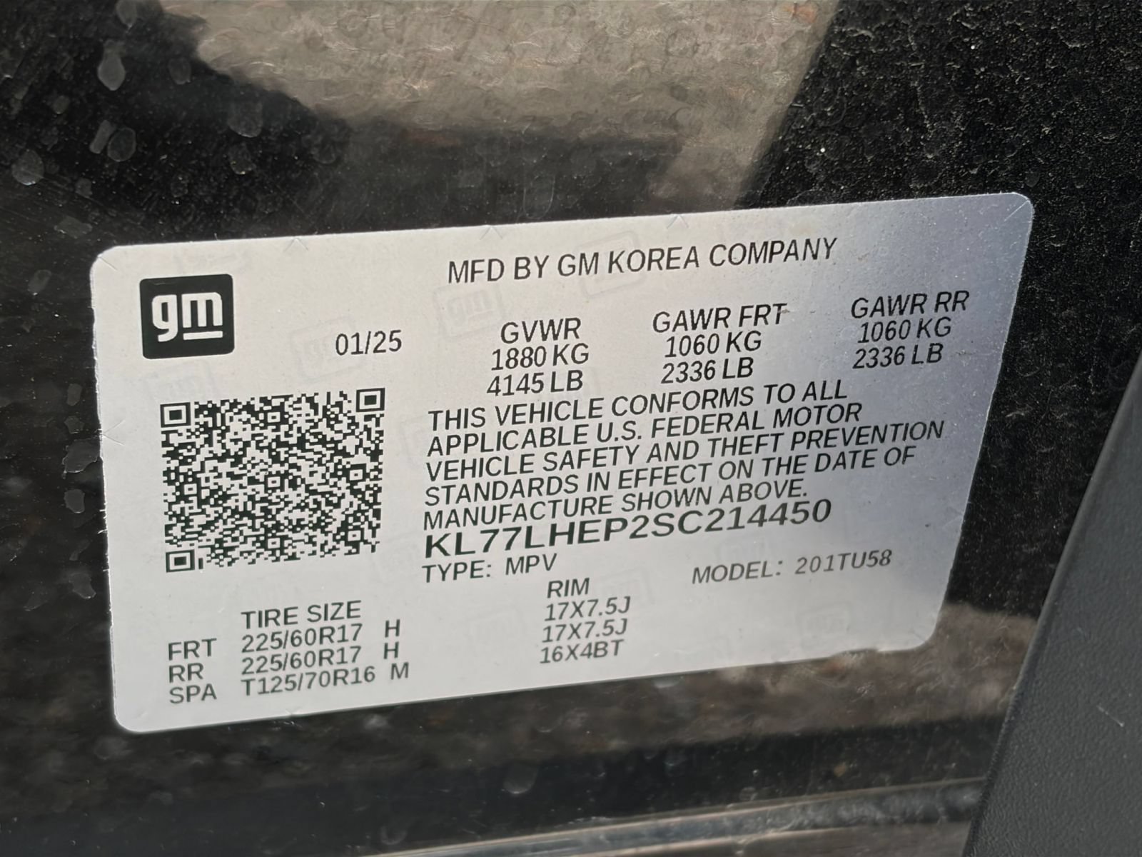 Used 2025 Chevrolet Trax LT FWD image 28