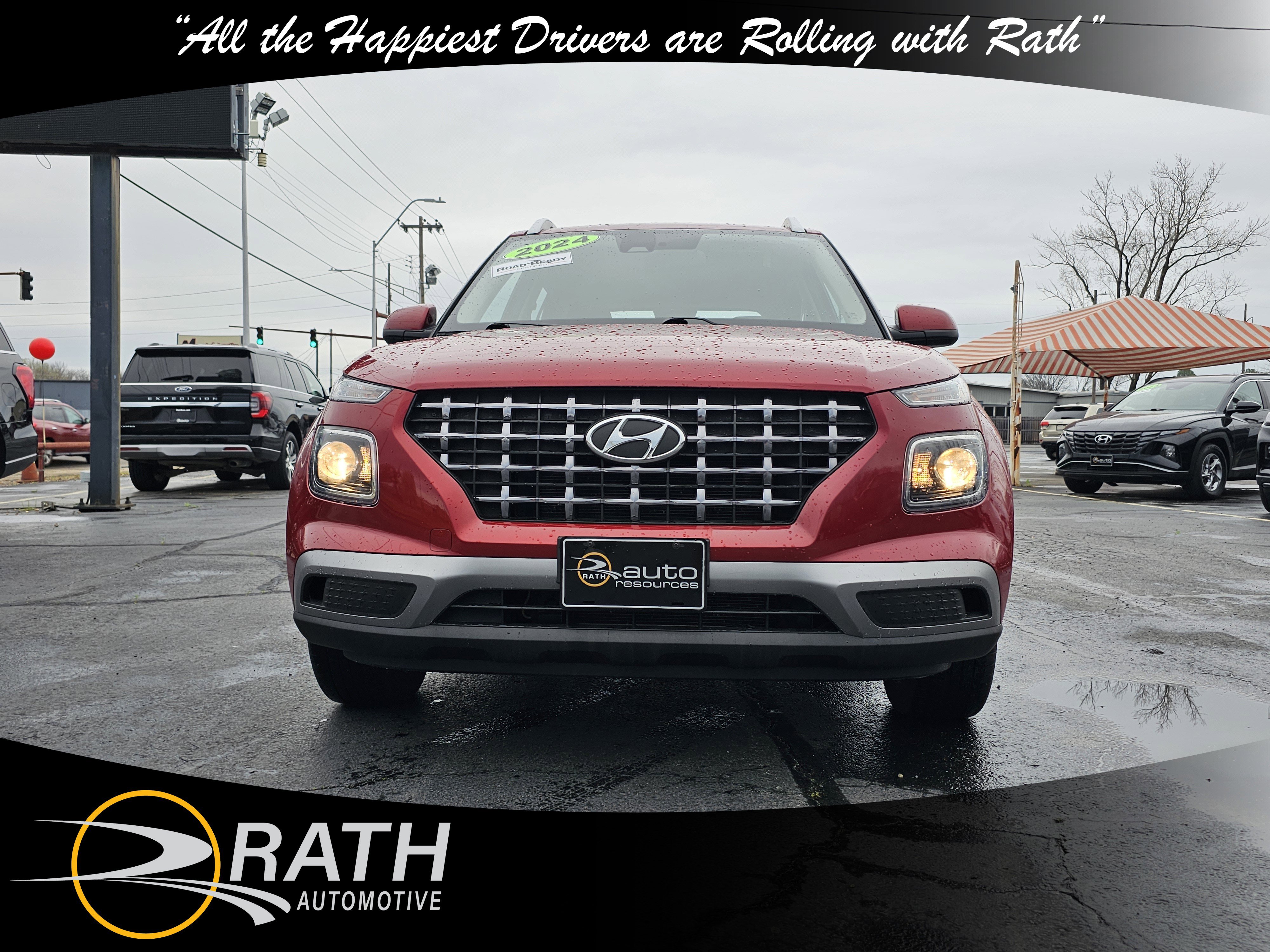 Used 2024 Hyundai Venue SEL image 3