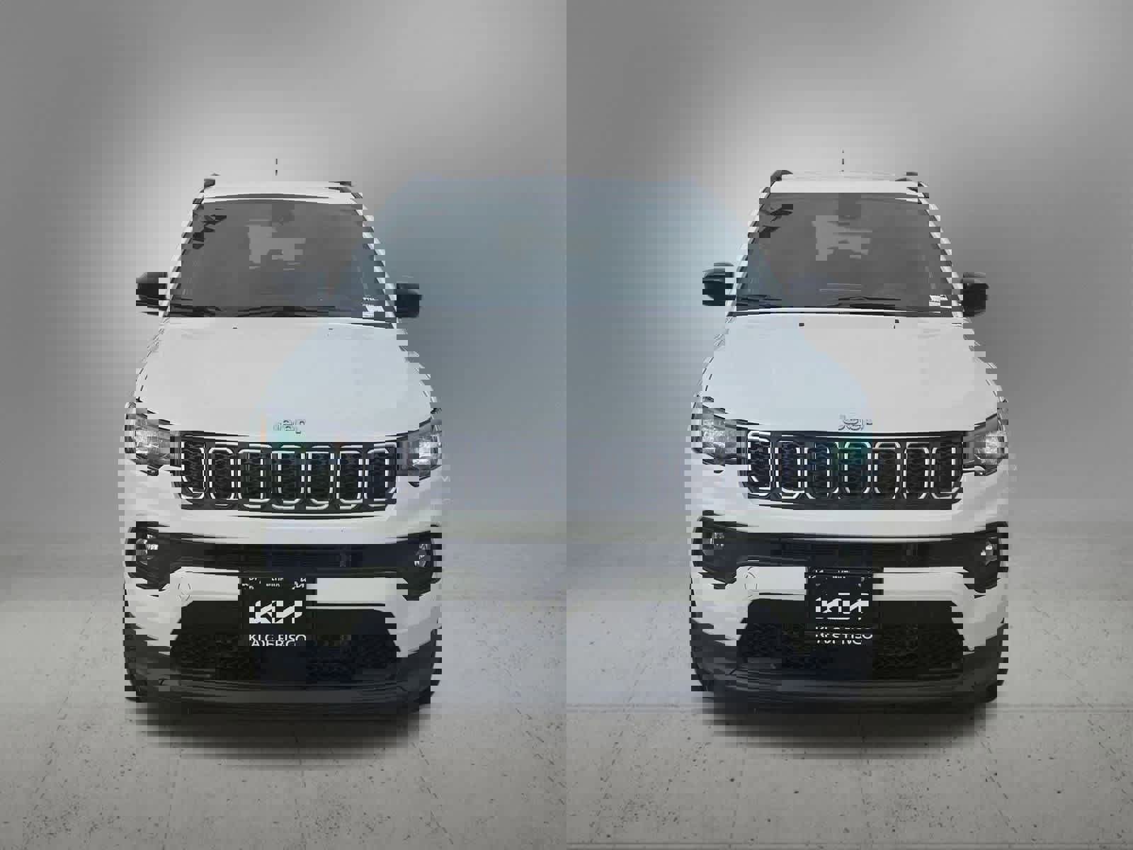 Used 2023 Jeep Compass Latitude image 9