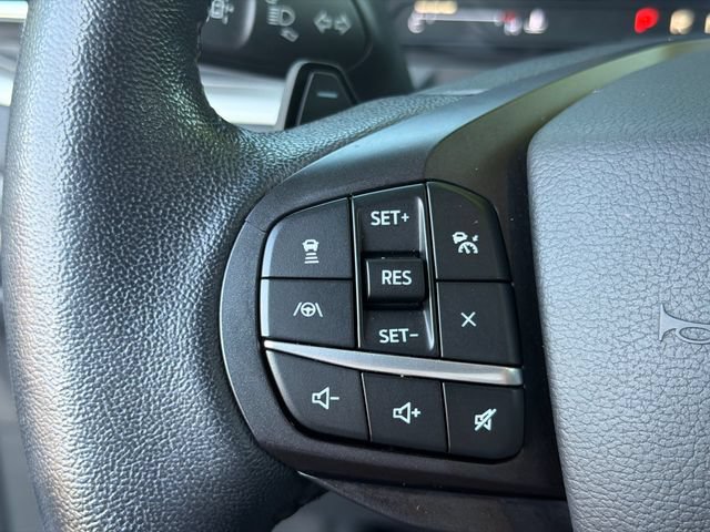 Used 2020 Ford Explorer XLT w/ Equipment Group 202A AWD/4WD image 25