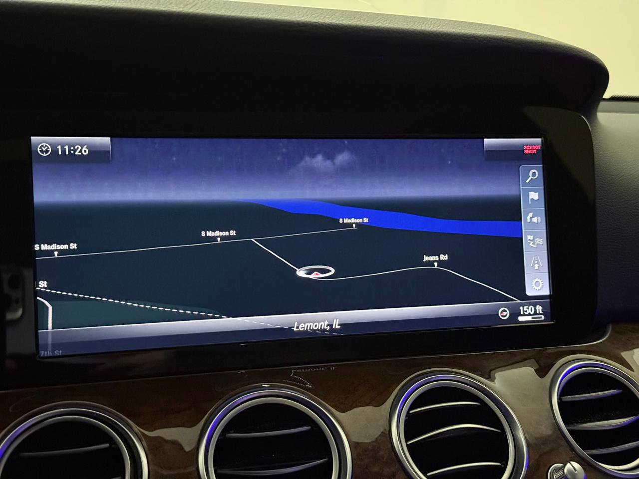 Used 2018 Mercedes-Benz E 300 4MATIC w/ Premium 1 Package image 33