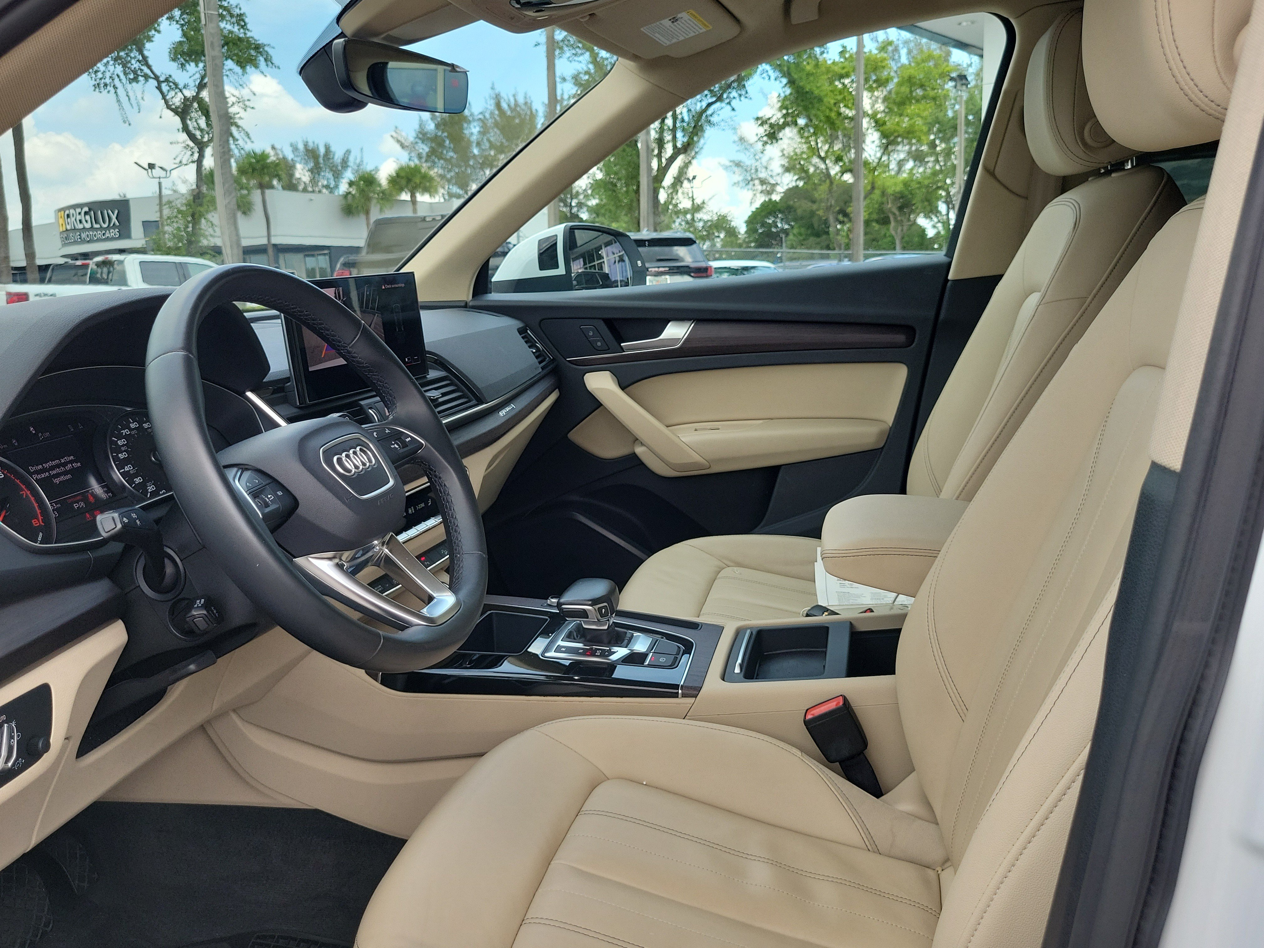 Used 2021 Audi Q5 2.0T Premium w/ Convenience Package AWD/4WD image 11