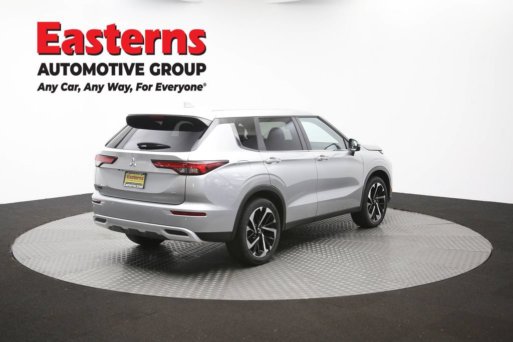 Used 2024 Mitsubishi Outlander SE FWD image 43