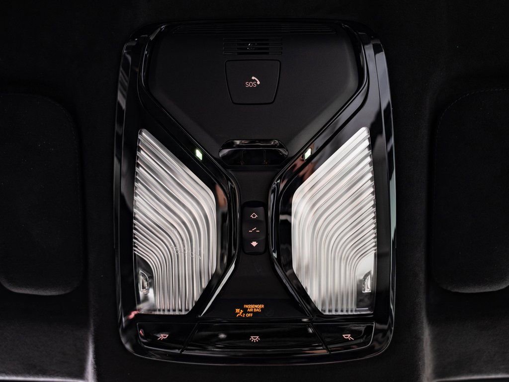 Used 2025 BMW X6 M Competition w/ Executive Package image 38