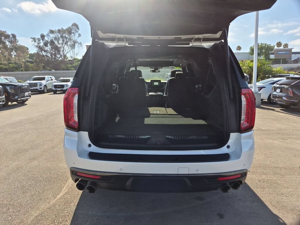 Used 2022 GMC Yukon XL AT4 AWD/4WD image 19