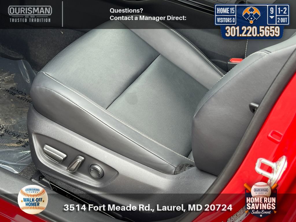 Used 2024 Toyota Prius XLE image 7