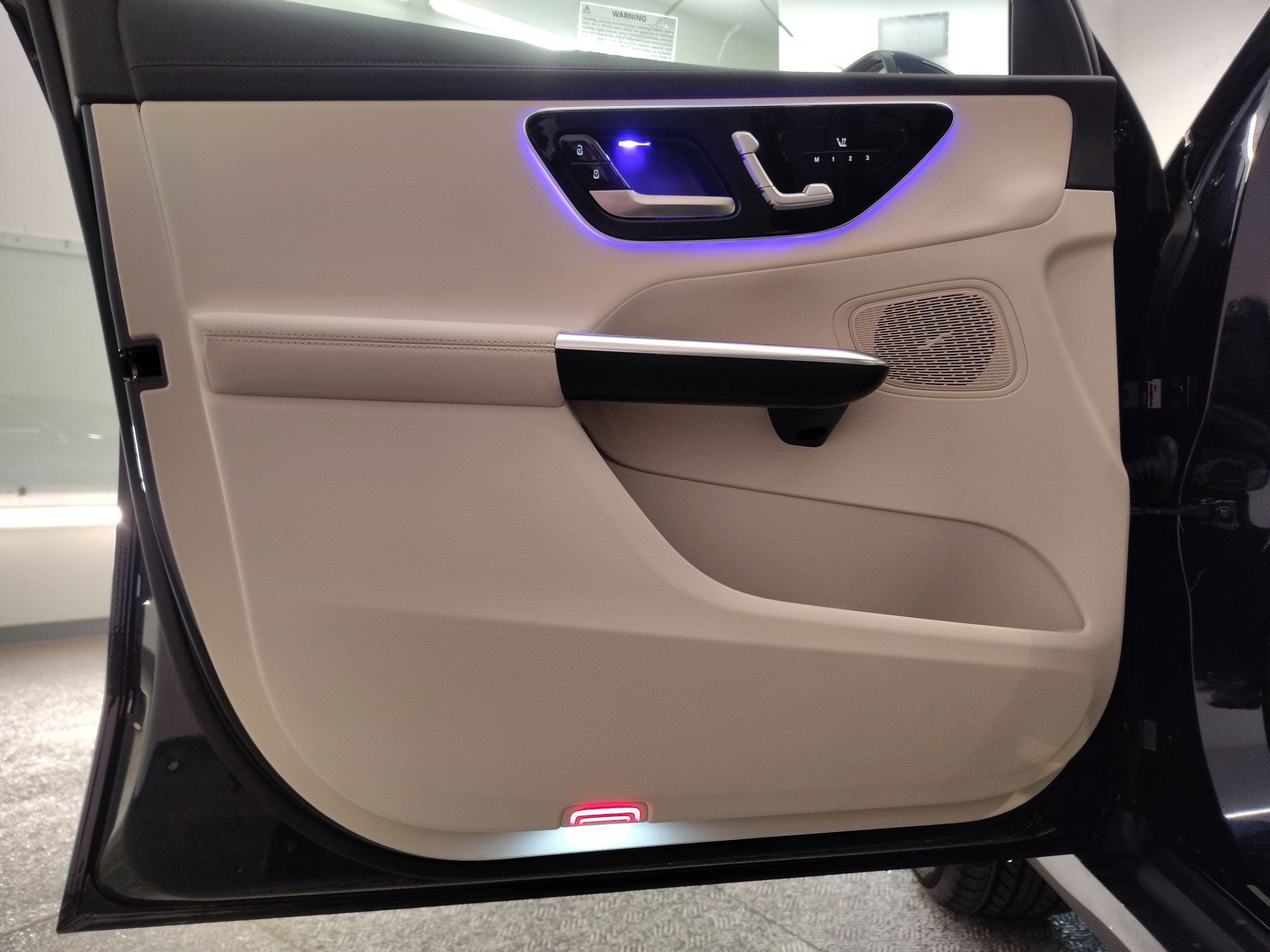 Used 2024 Mercedes-Benz GLC 300 4MATIC image 13