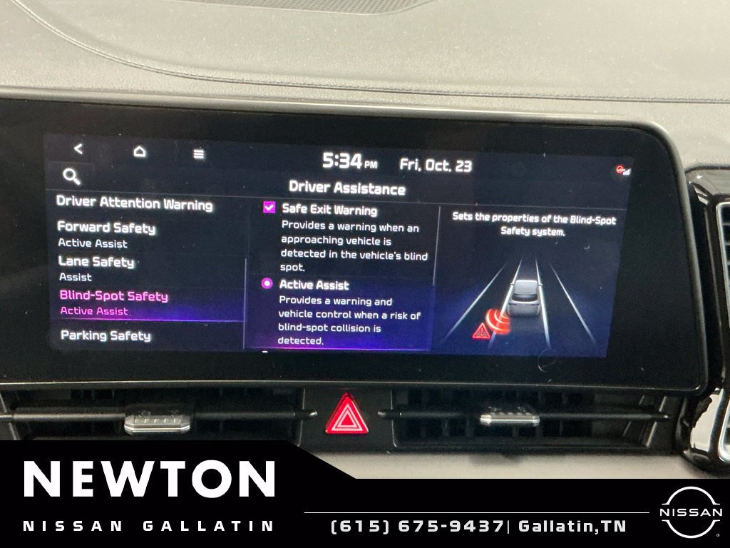 Used 2025 Kia Sportage EX AWD/4WD image 33